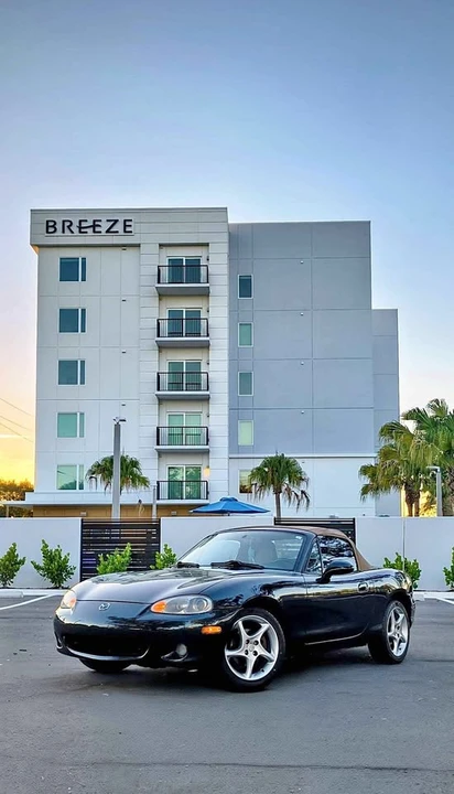 2001 Mazda NB MX-5 Miata - Image 2 of 9