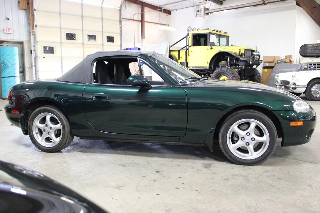 2001 Mazda NB MX-5 Miata - Image 7 of 12