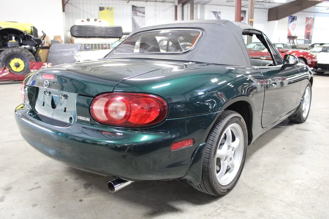 2001 Mazda NB MX-5 Miata - Image 6 of 12