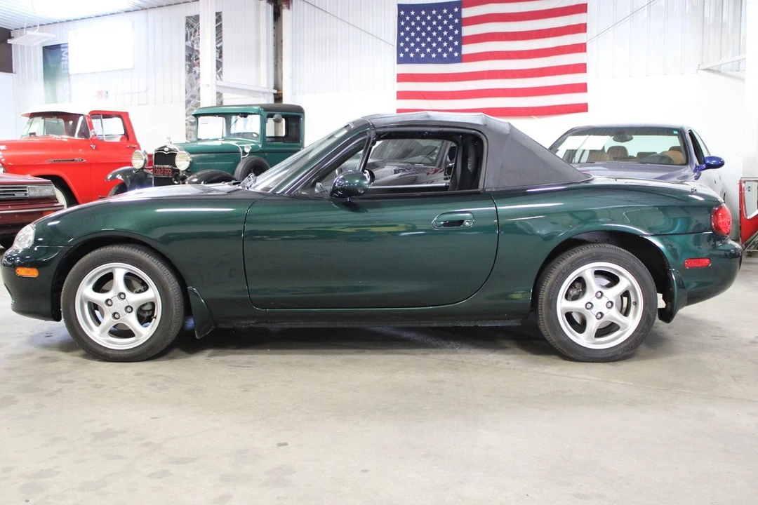 2001 Mazda NB MX-5 Miata - Image 3 of 12