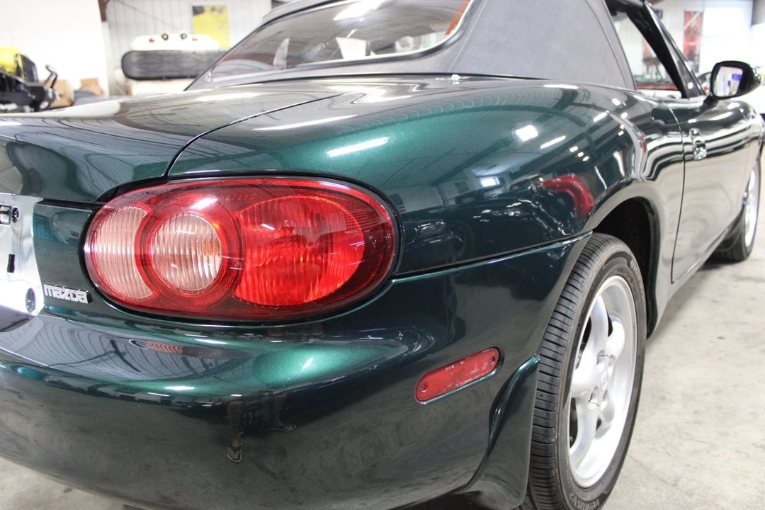 2001 Mazda NB MX-5 Miata - Image 12 of 12