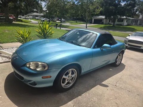 2001 Mazda MX-5 Miata Crystal Blue