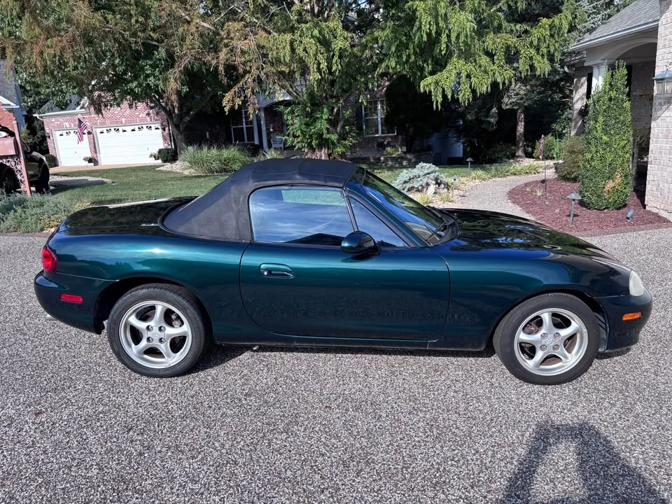 2001 Mazda NB MX-5 Miata - Image 8 of 17