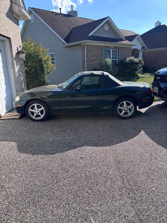 2001 Mazda NB MX-5 Miata - Image 16 of 17