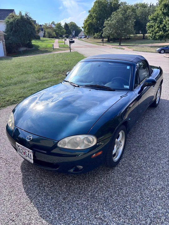 2001 Mazda NB MX-5 Miata - Image 15 of 17