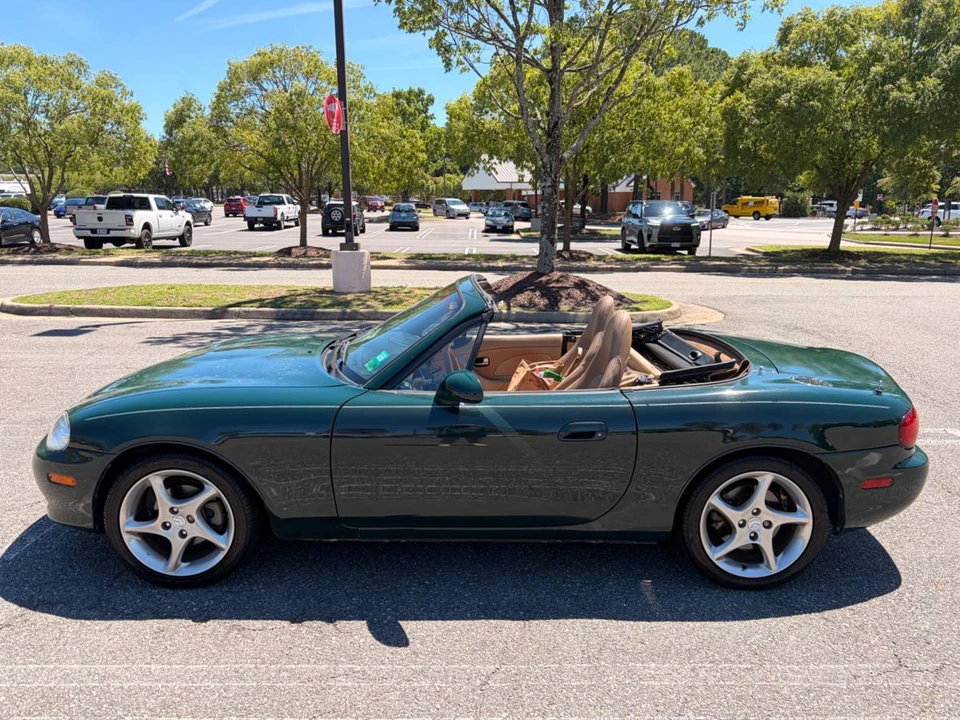 2001 Mazda NB MX-5 Miata - Image 12 of 22