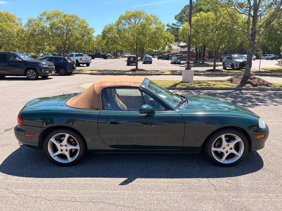 2001 Mazda NB MX-5 Miata - Image 2 of 22