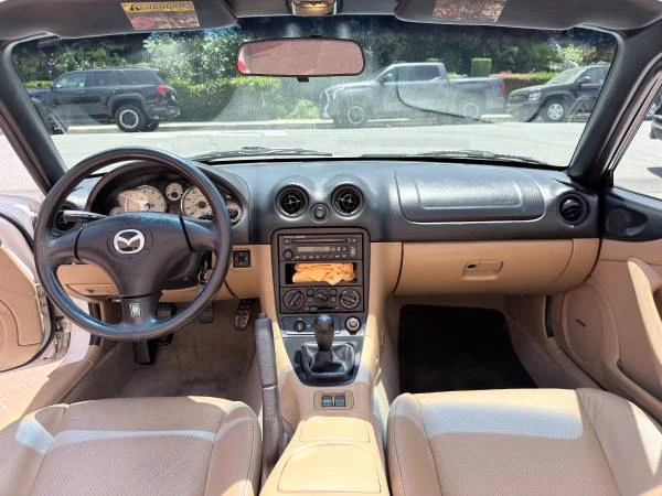 2001 Mazda NB MX-5 Miata - Image 12 of 19