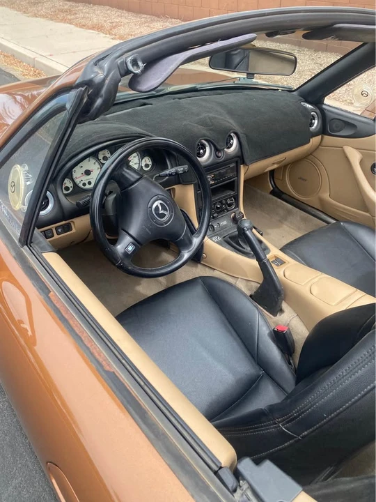 2001 Mazda NB MX-5 Miata - Image 4 of 10