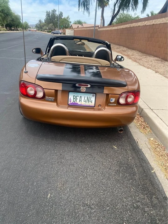 2001 Mazda NB MX-5 Miata - Image 3 of 10