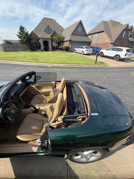 2001 Mazda NB MX-5 Miata - Image 13 of 21