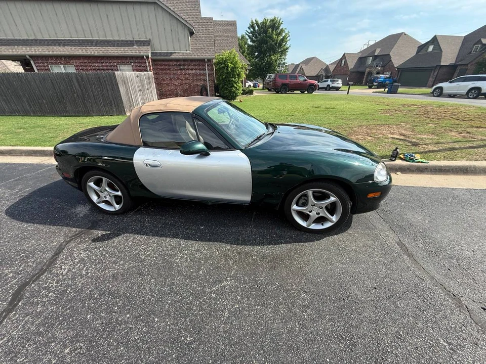 2001 Mazda NB MX-5 Miata - Image 18 of 21