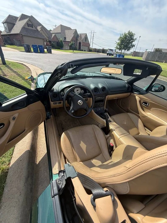 2001 Mazda NB MX-5 Miata - Image 14 of 21