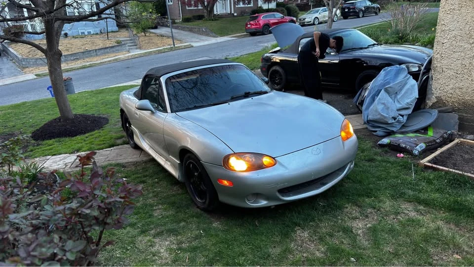 2001 Mazda NB MX-5 Miata - Image 4 of 10