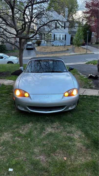 2001 Mazda NB MX-5 Miata - Image 5 of 10