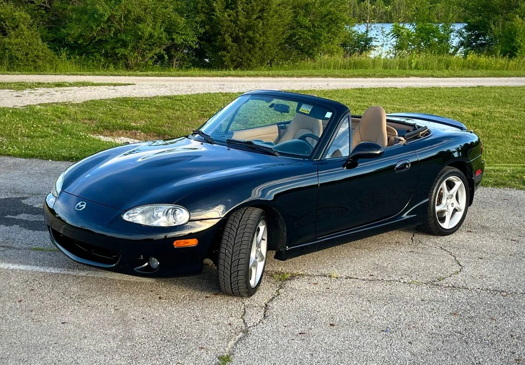 2001 Mazda NB MX-5 Miata - Image 4 of 12