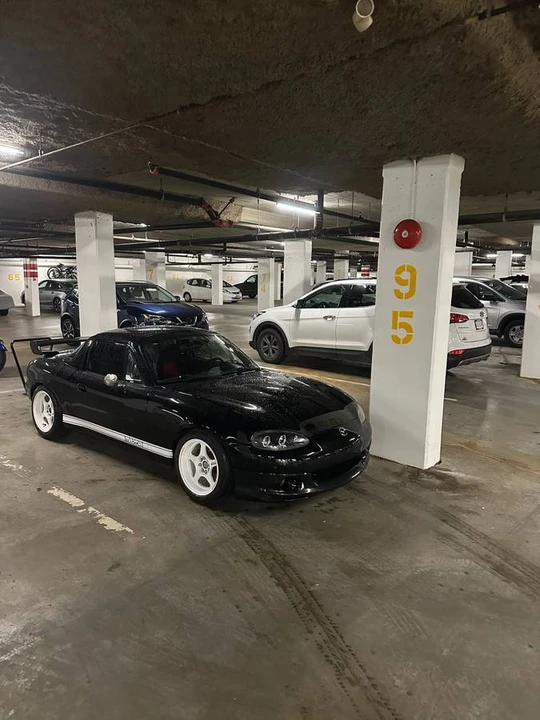 2001 Mazda NB MX-5 Miata - Image 12 of 17