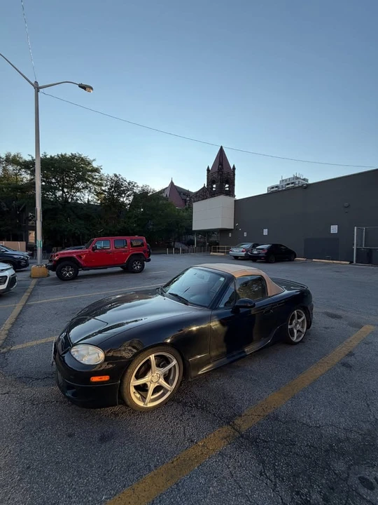 2001 Mazda NB MX-5 Miata - Image 5 of 6