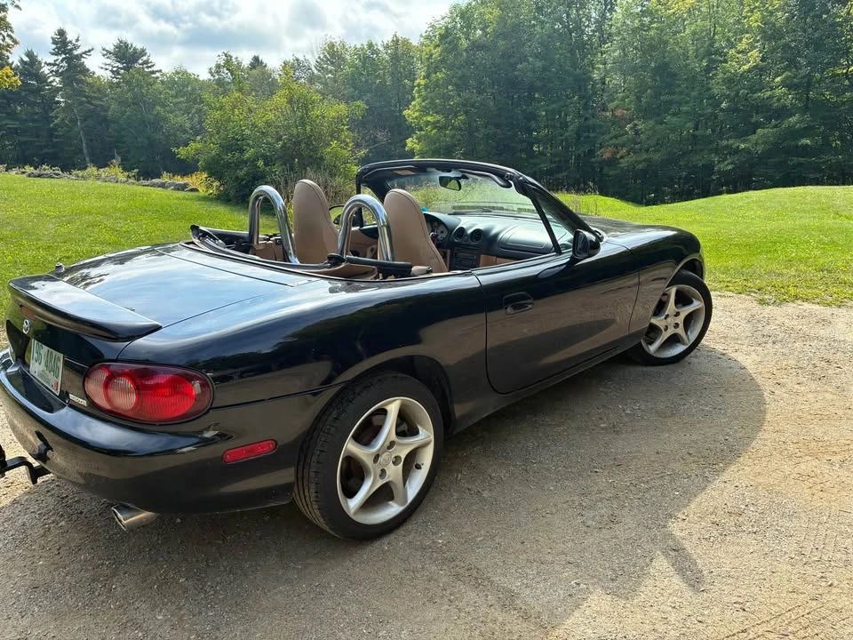 2001 Mazda NB MX-5 Miata - Image 2 of 2