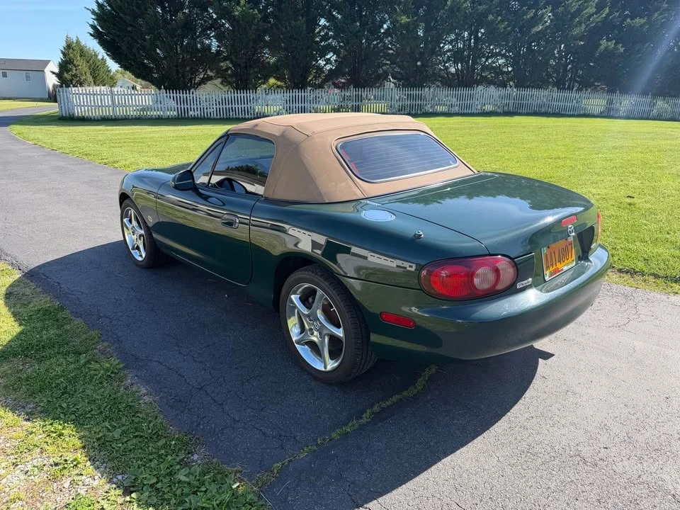 2001 Mazda NB MX-5 Miata - Image 2 of 10