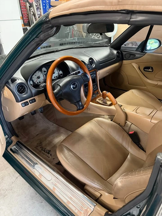 2001 Mazda NB MX-5 Miata - Image 8 of 10