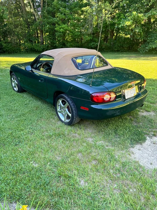2001 Mazda NB MX-5 Miata - Image 4 of 10