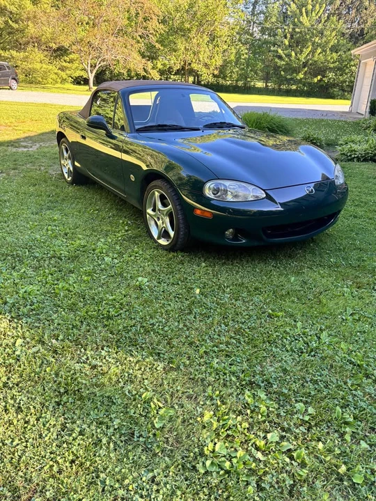 2001 Mazda NB MX-5 Miata - Image 3 of 10