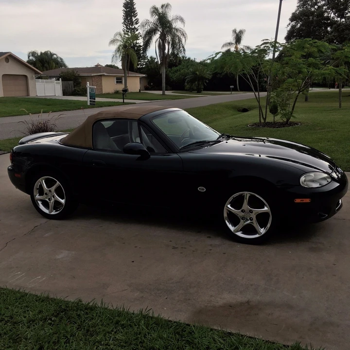 2001 Mazda NB MX-5 Miata - Image 18 of 31