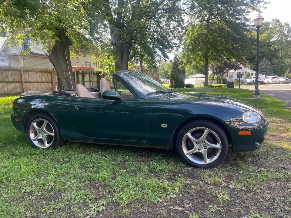 2001 Mazda NB MX-5 Miata - Image 2 of 18