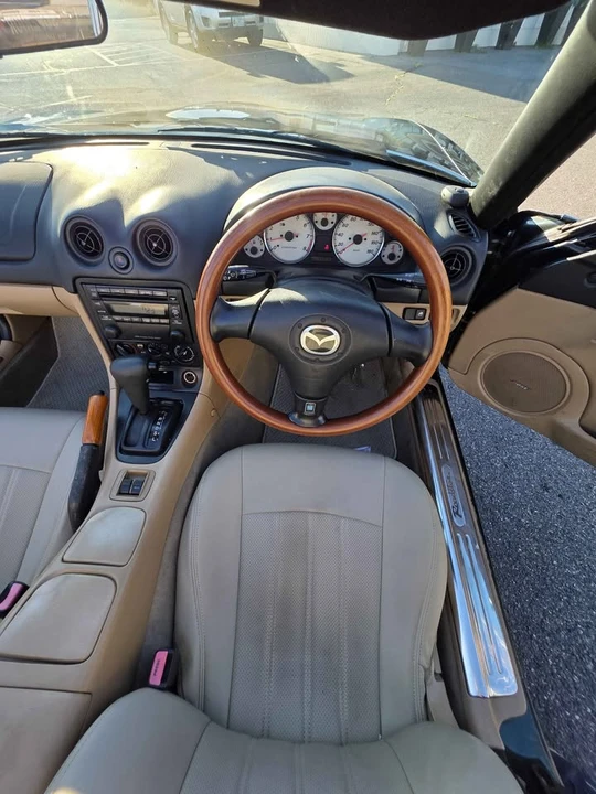 2001 Mazda NB MX-5 Miata - Image 16 of 18