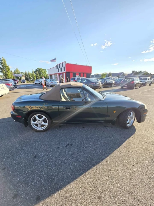 2001 Mazda NB MX-5 Miata - Image 8 of 18
