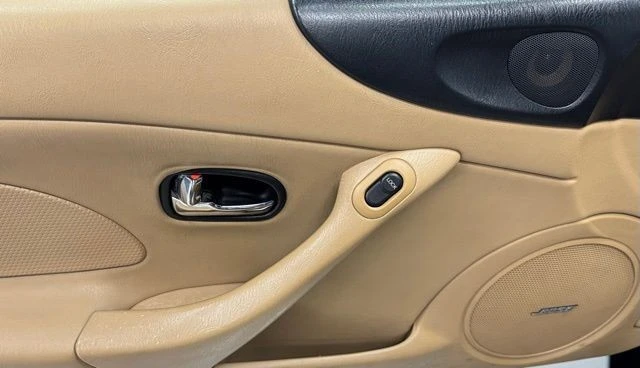 2001 Mazda NB MX-5 Miata - Image 26 of 31