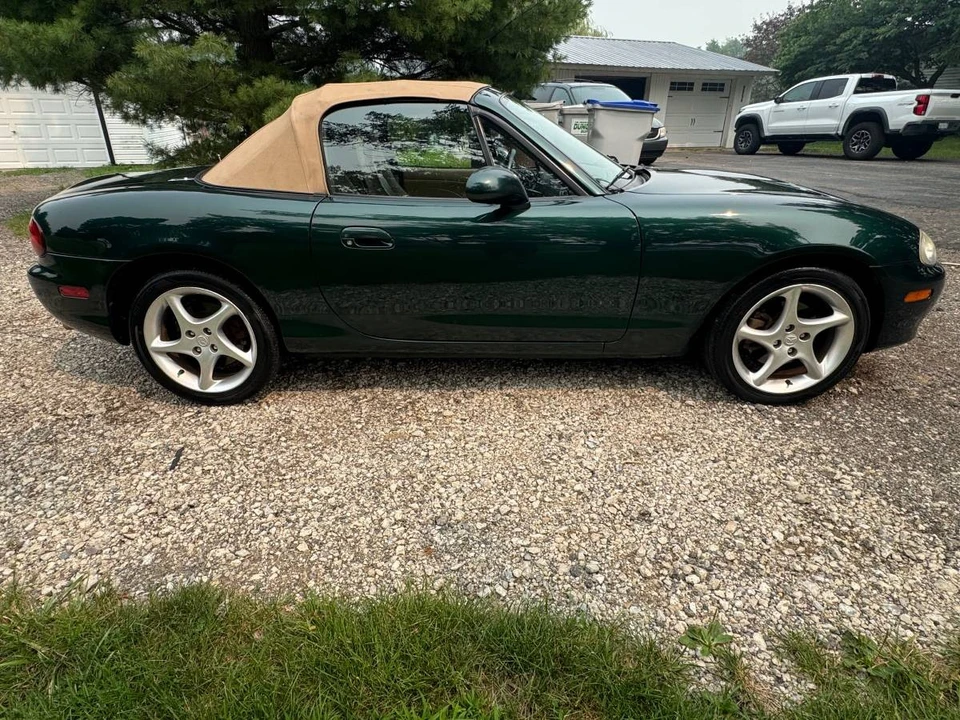 2001 Mazda NB MX-5 Miata - Image 7 of 14
