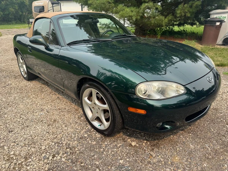2001 Mazda NB MX-5 Miata - Image 8 of 14
