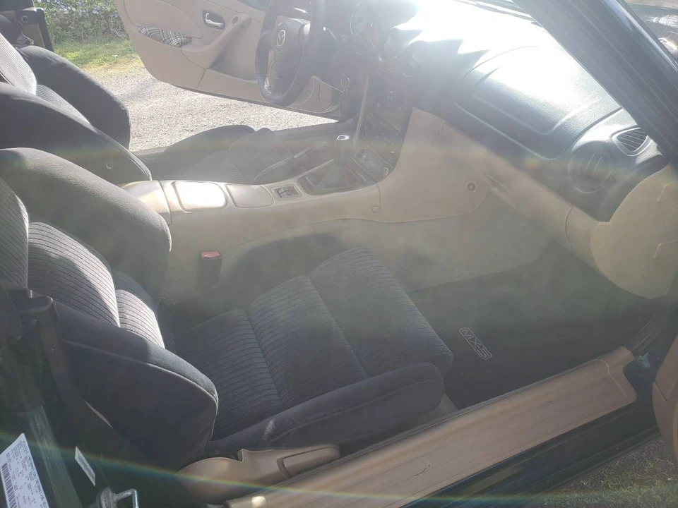 2001 Mazda NB MX-5 Miata - Image 9 of 13