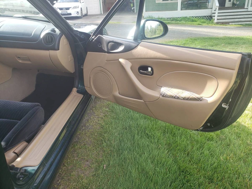 2001 Mazda NB MX-5 Miata - Image 10 of 13
