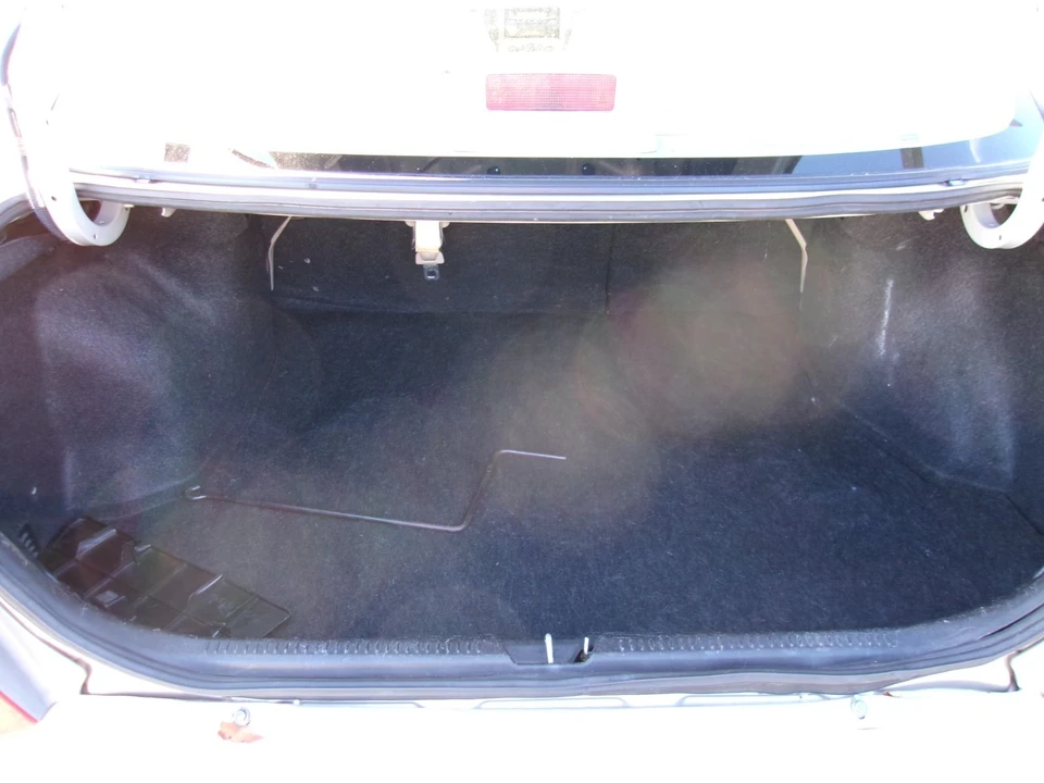 2001 Mazda Protege 9th Gen - Image 11 of 20
