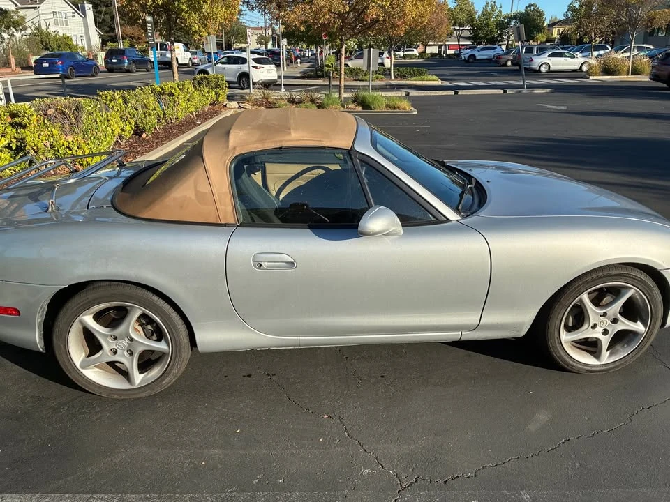 2001 Mazda NB MX-5 Miata - Image 3 of 19
