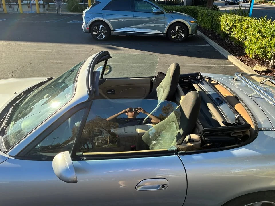2001 Mazda NB MX-5 Miata - Image 5 of 19