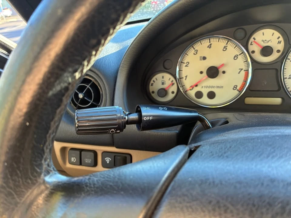 2001 Mazda NB MX-5 Miata - Image 17 of 19