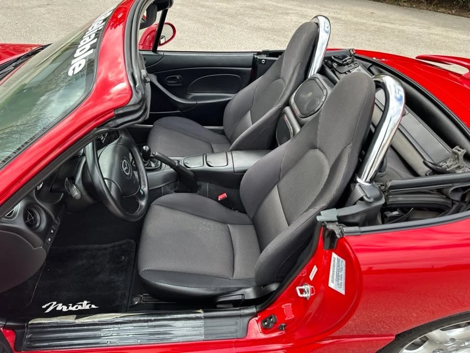 2001 Mazda NB MX-5 Miata - Image 12 of 20