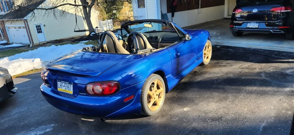 2001 Mazda NB MX-5 Miata - Image 4 of 15