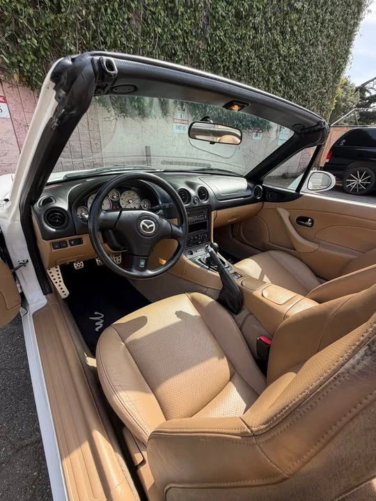 2001 Mazda NB MX-5 Miata - Image 15 of 20