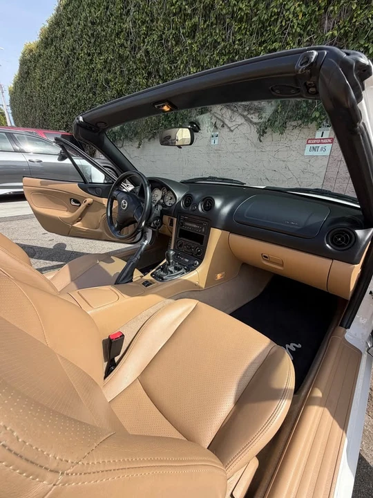 2001 Mazda NB MX-5 Miata - Image 14 of 20