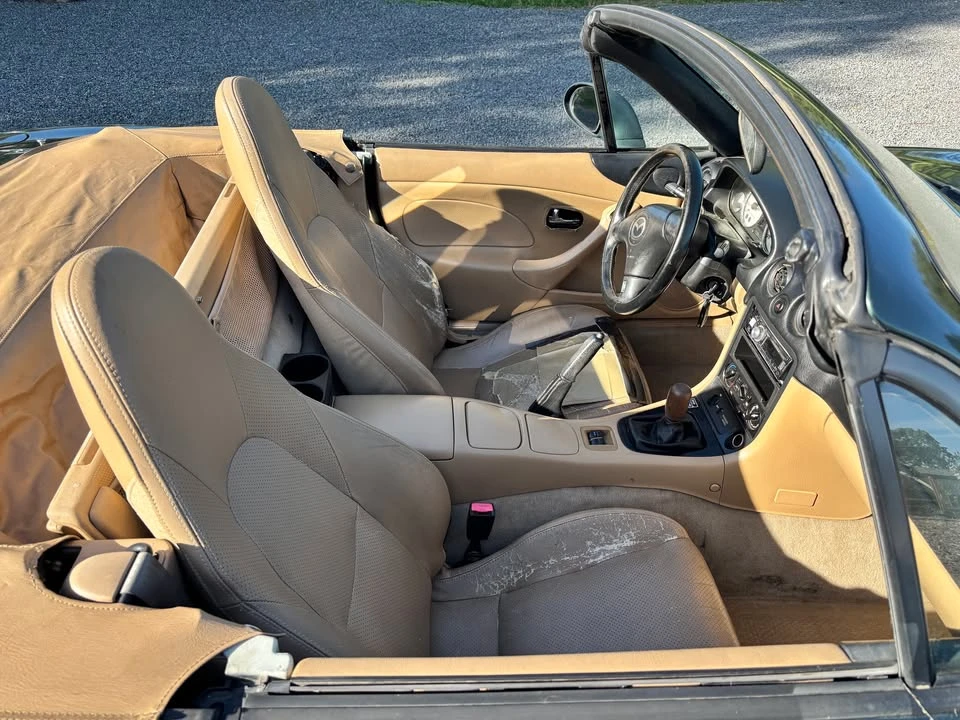 2001 Mazda NB MX-5 Miata - Image 9 of 17