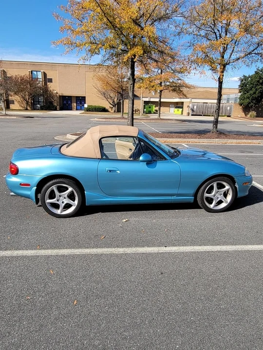 2001 Mazda NB MX-5 Miata - Image 5 of 7
