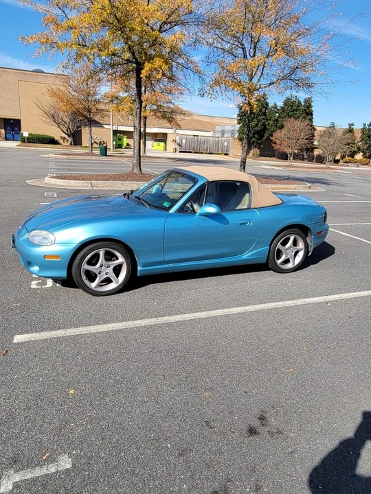 2001 Mazda NB MX-5 Miata - Image 2 of 7