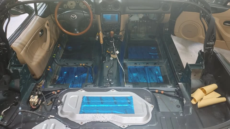 2001 Mazda NB MX-5 Miata - Image 15 of 20