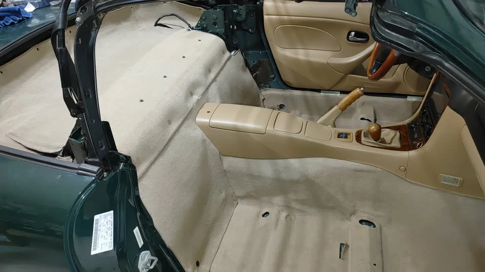2001 Mazda NB MX-5 Miata - Image 17 of 20