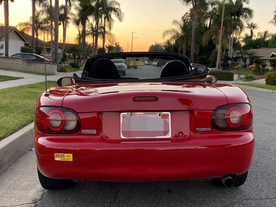 2001 Mazda NB MX-5 Miata - Image 3 of 7